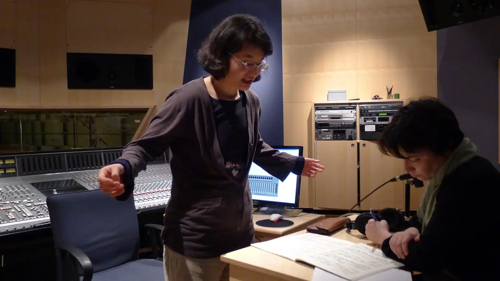 Kimiko Ishizaka and Anne-Marie Sylvestre in the Teldex Studio